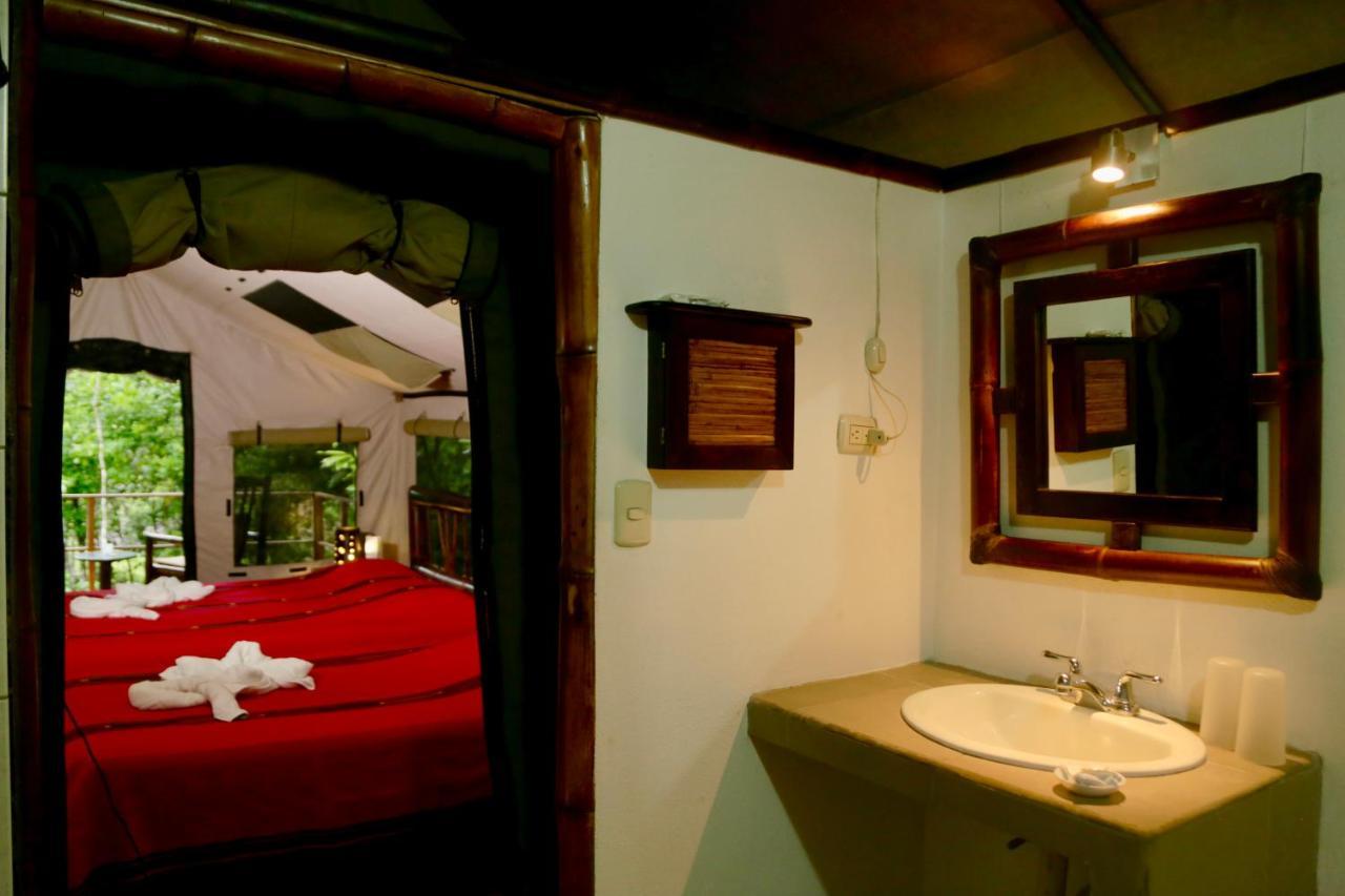 Rio Tico Safari Lodge Punta Mala Exteriör bild